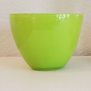 Handblown Mid Century Moderm 1960's Art Glass Bowl, Chartreuse, 5", EUC